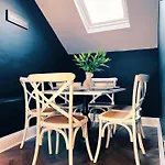 Penthouse 333a Apartment *
