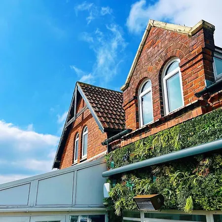 Penthouse 333a * Middlesbrough